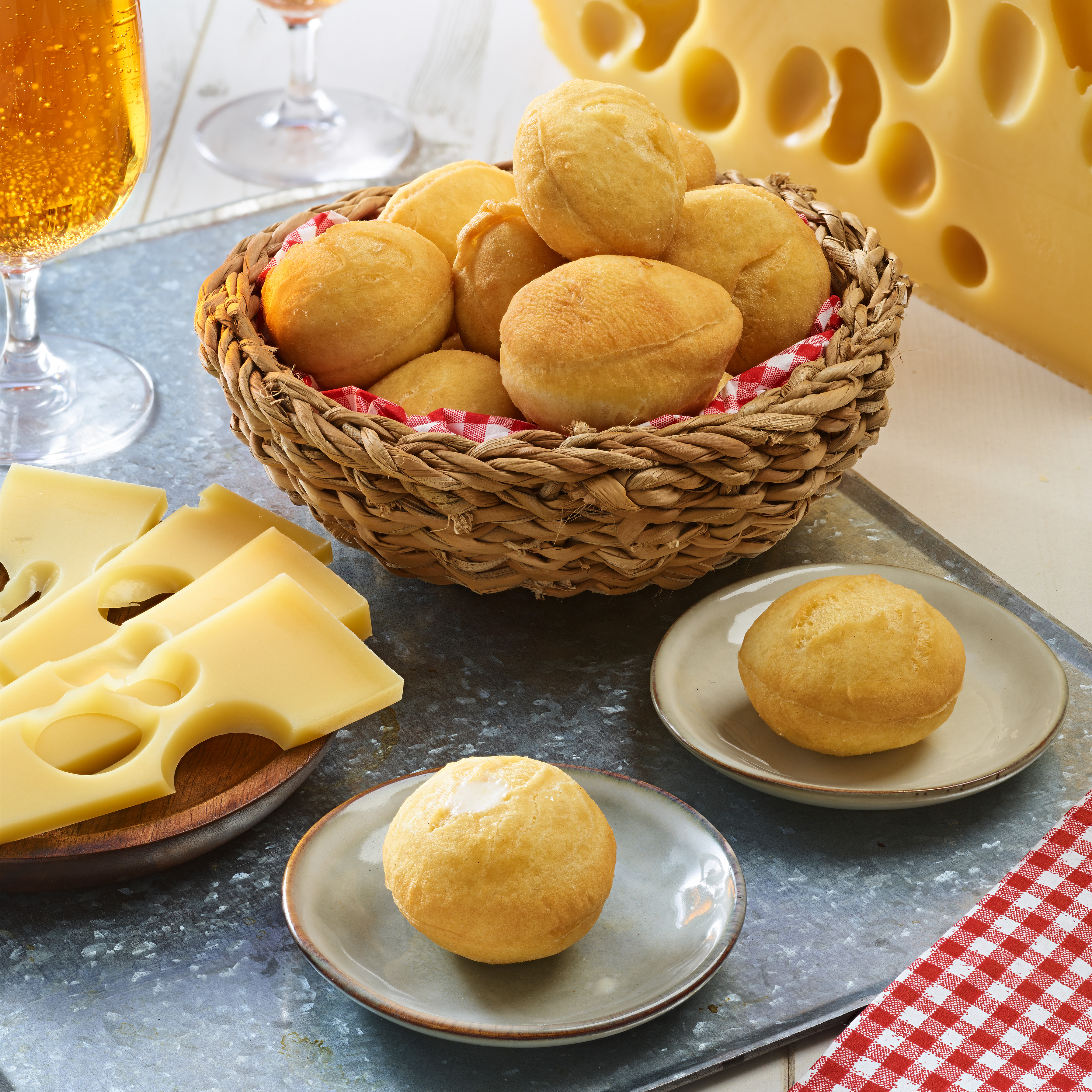 Beignets farcis à l’Emmental de Savoie et piment doux 